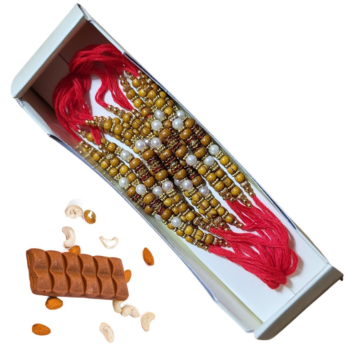 Beautiful Thread Rakhi - Rakhi | Desimart