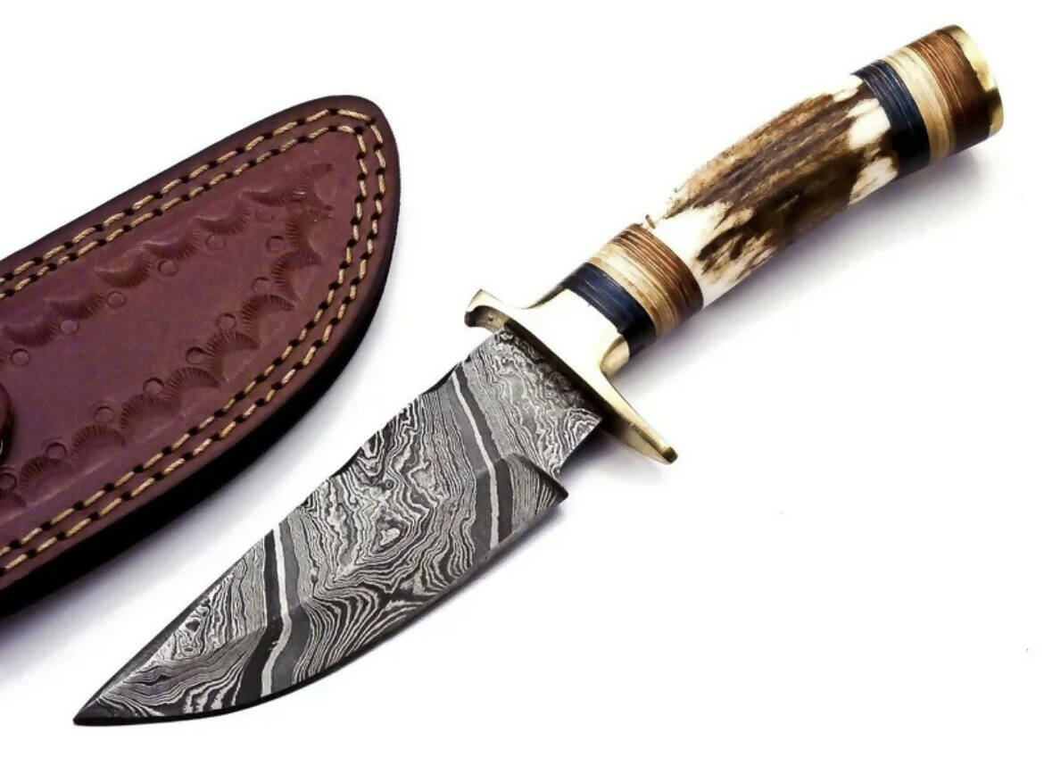 Handmade forged Damascus steel skinning knife gut-hook blade stag antler handle - hunting knife | Desimart